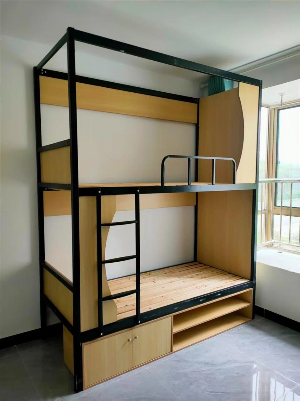 Employee Beds factory